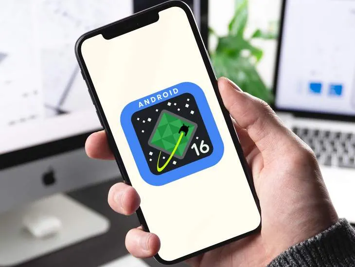 New Android 16 update icon overlaid on a cellphone detecting spy towers